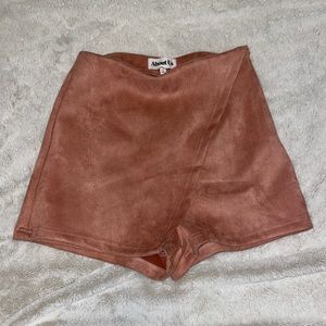 About Us / Revolve brand NWOT dusty rose, shorts!